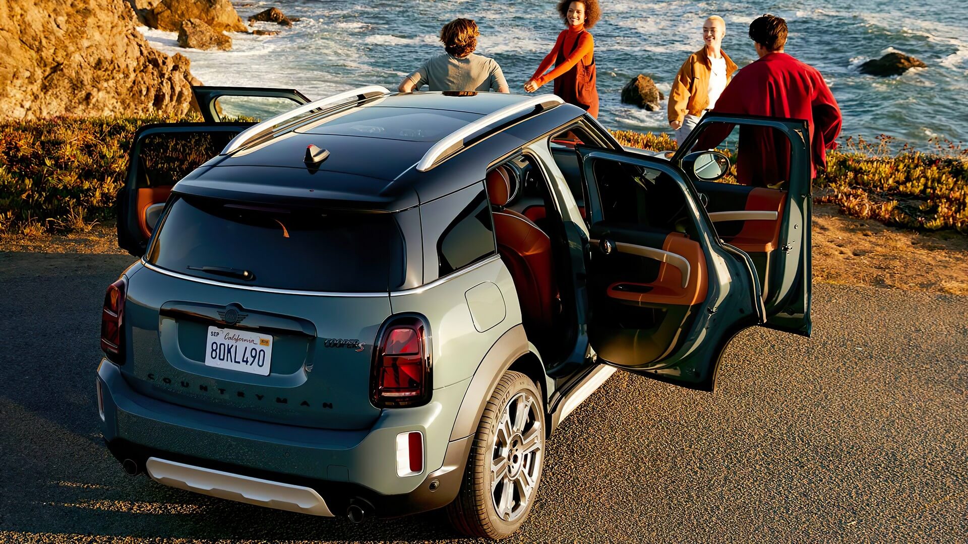 МІСЦЯ ВИСТАЧИТЬ ДЛЯ УСІХ ПРИГОД.