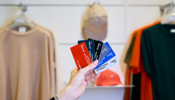 ВІДТЕПЕР ДАРУВАТИ ПОДАРУНКИ СТАЛО ЩЕ ПРИЄМНІШЕ ТА ПРОСТІШЕ!