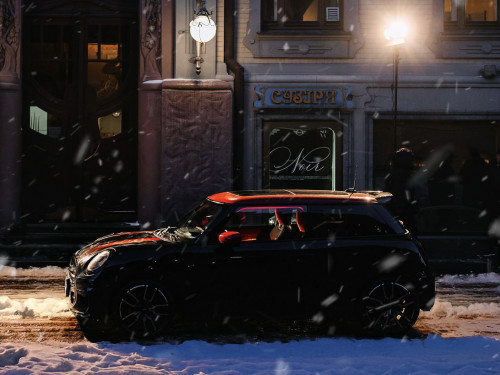 MINI Україна x J’Amemme: гра форми та динаміки.