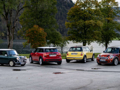 MINI Cooper – синонім насолоди від водіння протягом 60 років.