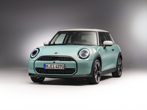 Новий MINI Cooper з бензиновим двигуном: MINI Cooper C і MINI Cooper S